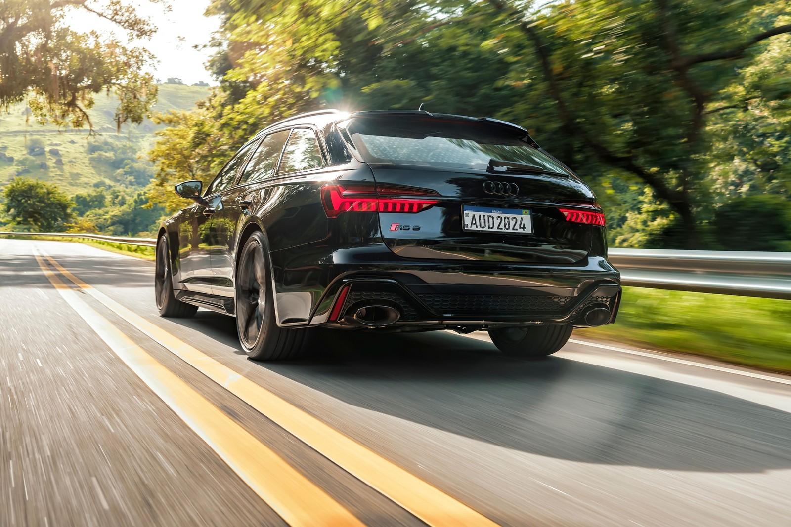 Audi RS 6 Performance 2024 — Foto: Divulgação