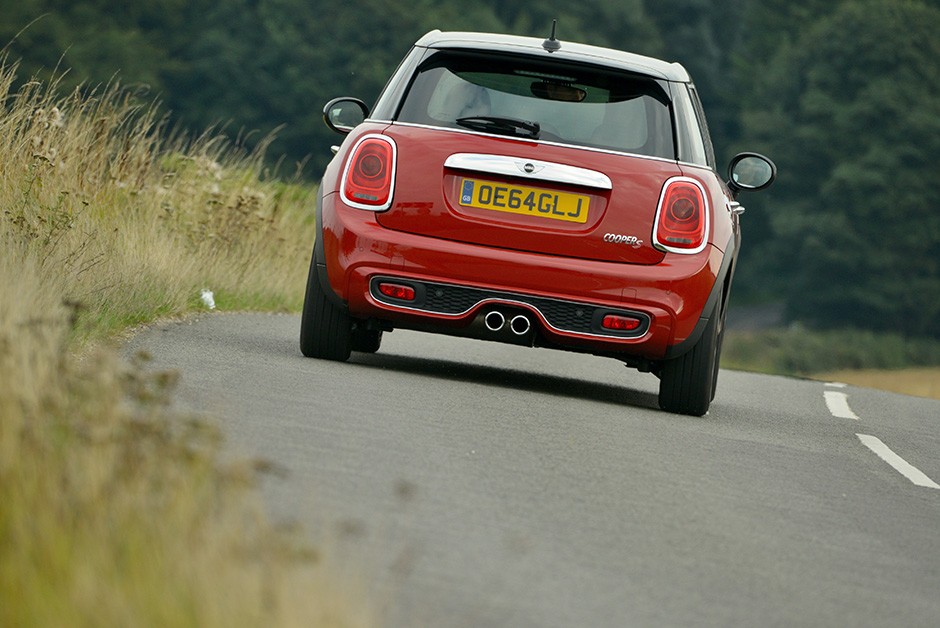 Mini Cooper com cinco portas