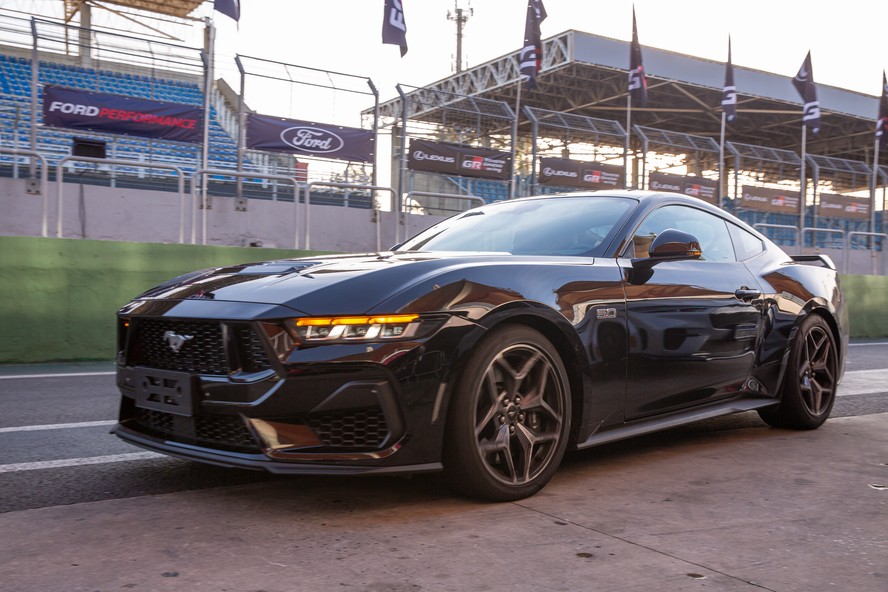 No estande da Ford e na pista de test-drive, o Mustang foi a grande atração do Festival Interlagos 2025