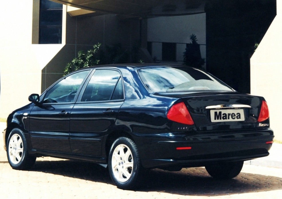 Com a hiperinflação de usados, Fiat Marea Turbo 2002 tem preços a partir de R$ 25 mil — Foto: Divulgação