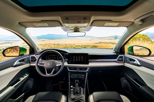Volkswagen Taos 2025 com novo visual nos Estados Unidos