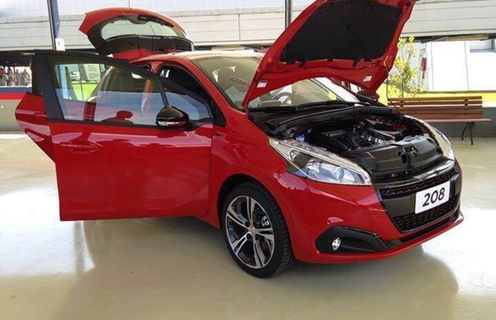 Peugeot 208 GT é flagrado em Porto Real (RJ) (Foto: Reprodução) — Foto: Auto Esporte