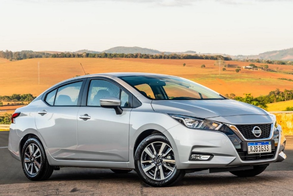O Nissan Versa Advance traz itens mais refinados, como central multimídia com tela maior e espelhamento de smartphone — Foto: Divulgação/Nissan