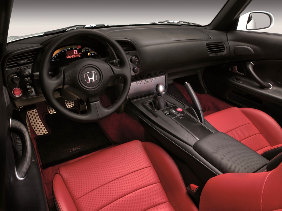 O melhor do interior é o conta-giros que chega a 9 mil rpm — Foto: Divulgação
