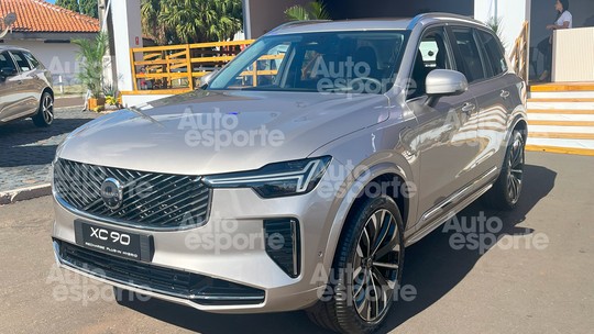 Novo Volvo XC90 já está no Brasil e custa a partir de R$ 640 mil