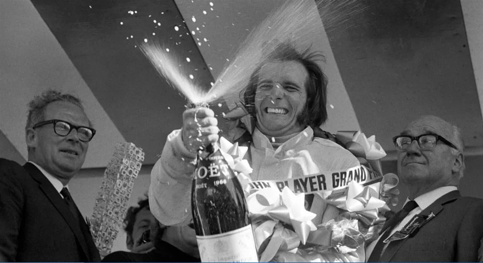 Emerson Fittipaldi campeão da F1 pela primeira vez em 1972 — Foto: Reprodução