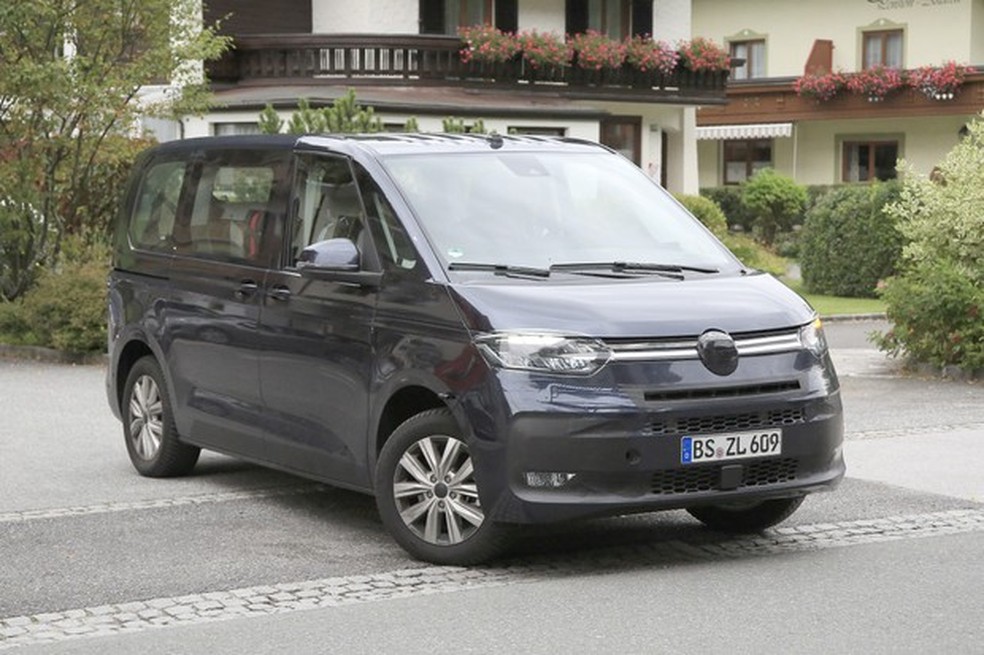 Volkswagen Transporter terá versão híbrida plug-in (Foto: Automedia/Autoesporte) — Foto: Auto Esporte