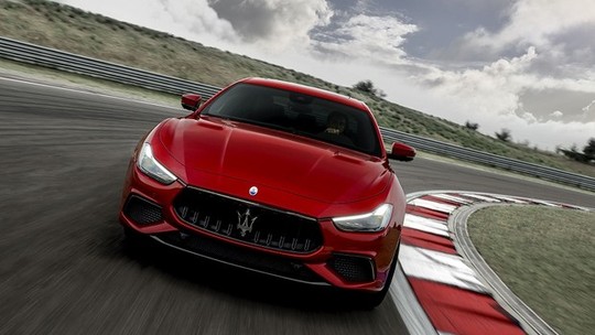 Maserati Ghibli e Quattroporte agora têm motor V8 da Ferrari, mas só um tem chance de vir ao Brasil