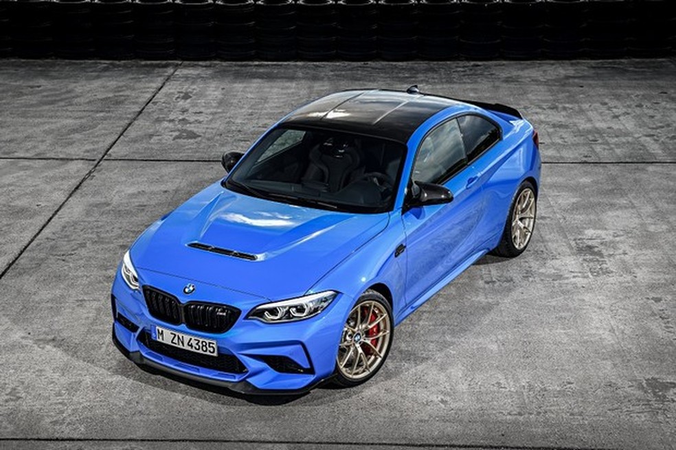 M2 CS é uma versão ainda mais extrema que a Competition de 410 cv — Foto: Divulgação