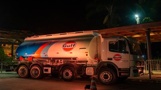 Caminhão da Gulf estacionado no Bondinho do Pão de Açúcar — Foto: Milene Venter