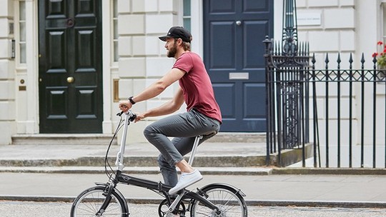Mini lança bicicleta dobrável "gourmet" com preço de R$ 5.900