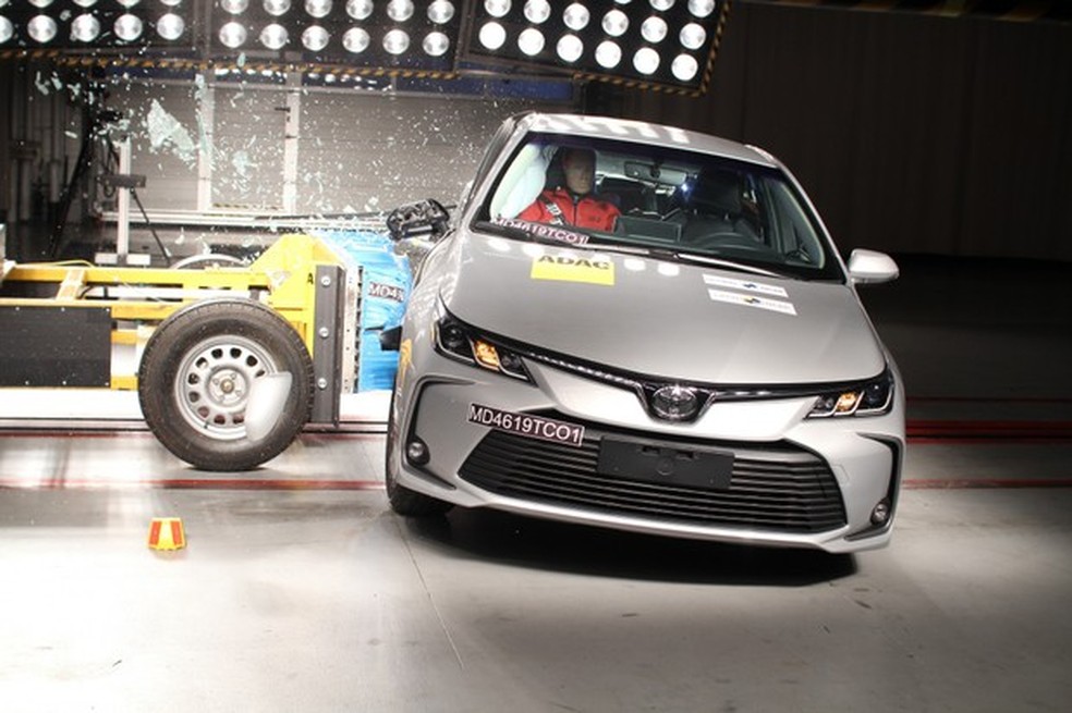 Toyota Corolla no Latin NCap (Foto: Divulgação) — Foto: Auto Esporte