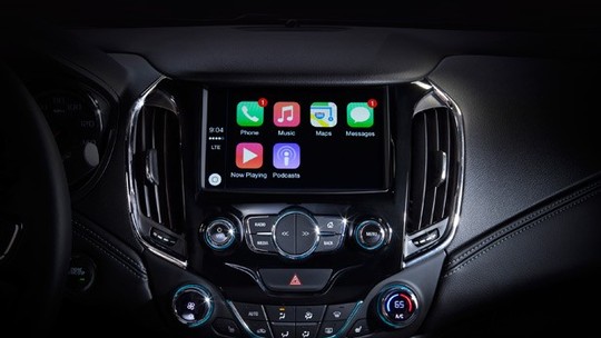 Chevrolet Cruze tem interior detalhado em novas imagens