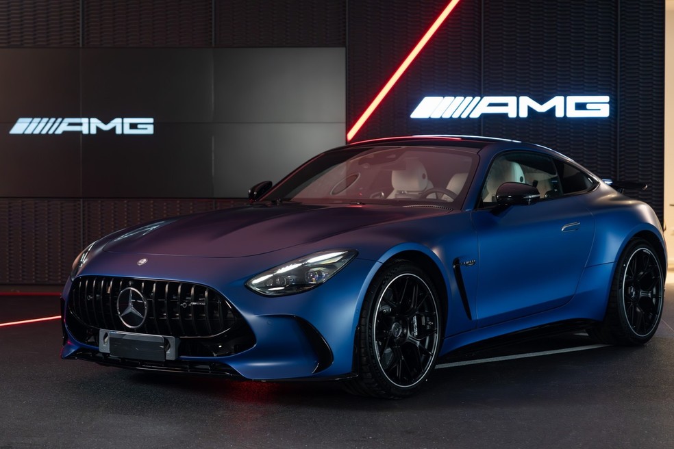Mercedes-AMG GT 63 de Antonelli é na cor Spectral Blue Magno Manufaktur — Foto: Divulgação/Mercedes