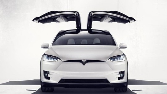 Tesla acaba com setor de Relações Públicas e isto é péssimo para todos (mesmo se você não tiver carro)