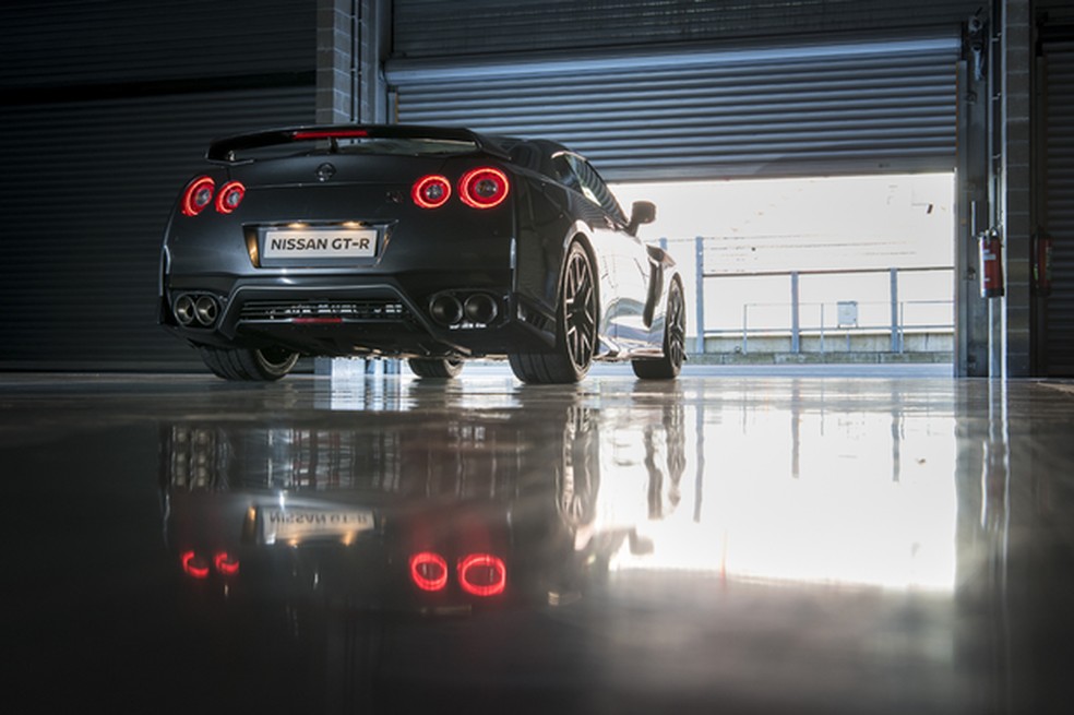 Nissan GT-R 2017 (Foto: Divulgação) — Foto: Auto Esporte