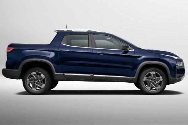 Teste: Fiat Toro 2027 híbrida é R$ 5 mil mais cara, mas compensa em consumo?