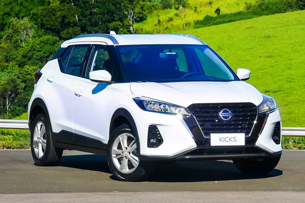 O Nissan Kicks Active traz itens como direção elétrica e retrovisores com ajustes elétricos.  — Foto: Divulgação/Nissan