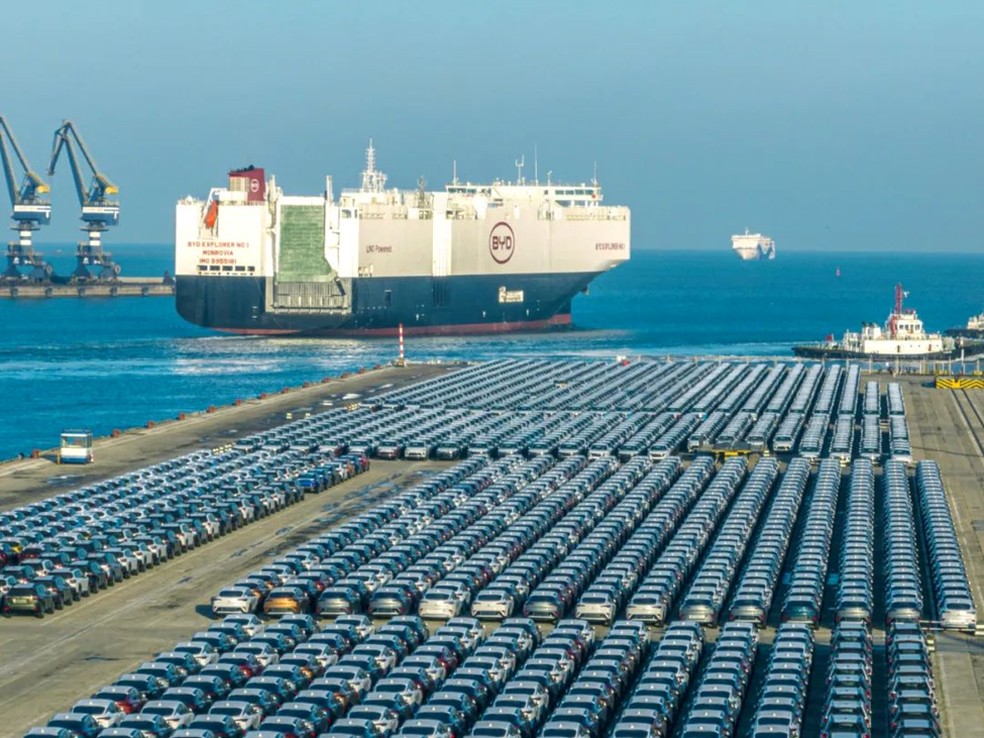 Embarcação possui capacidade para transportar 7 mil veículos — Foto: Divulgação