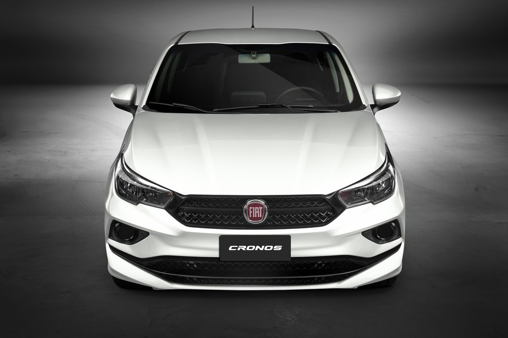 Fiat Cronos 1.8 automático para pessoas com deficiência — Foto: Divulgação/Fiat