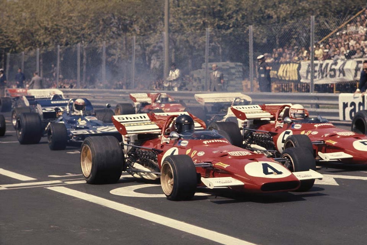 F1 de 1971 teve carro movido a turbina de avião e bicampeonato de Stewart