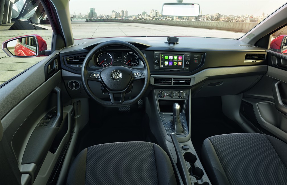 Volkswagen Polo e Virtus Sense têm ar-condicionado e controle de estabilidade de série — Foto: Divulgação/Volkswagen