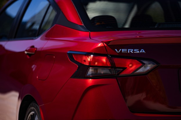 Novo Nissan Versa 2023