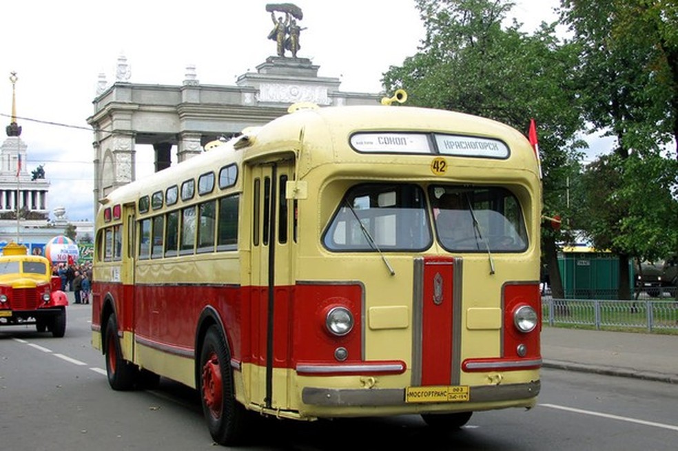 Ônibus ZIS-154 era baseado no projeto da General Motors (Foto: Divulgação) — Foto: Auto Esporte