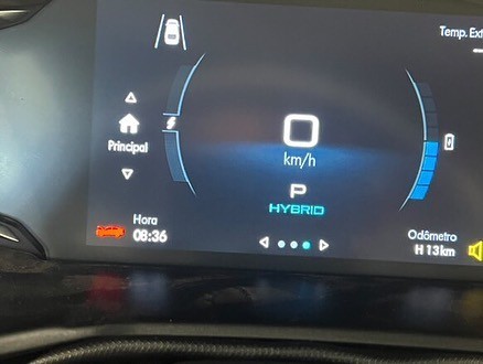 Painel do Fiat Fastback micro-híbrido vazado no Instagram