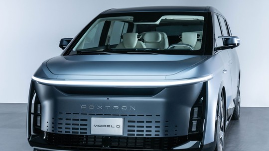 Foxconn, fabricante do iPhone, estuda produzir carros elétricos no Brasil