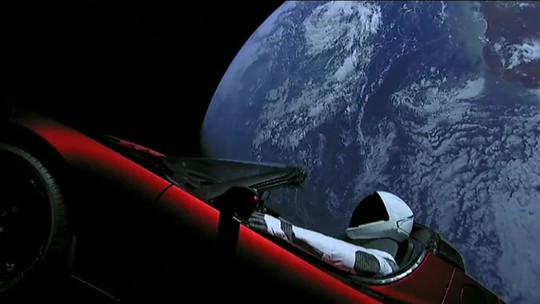 SpaceX mostra primeiras horas do Tesla Roadster no espaço
