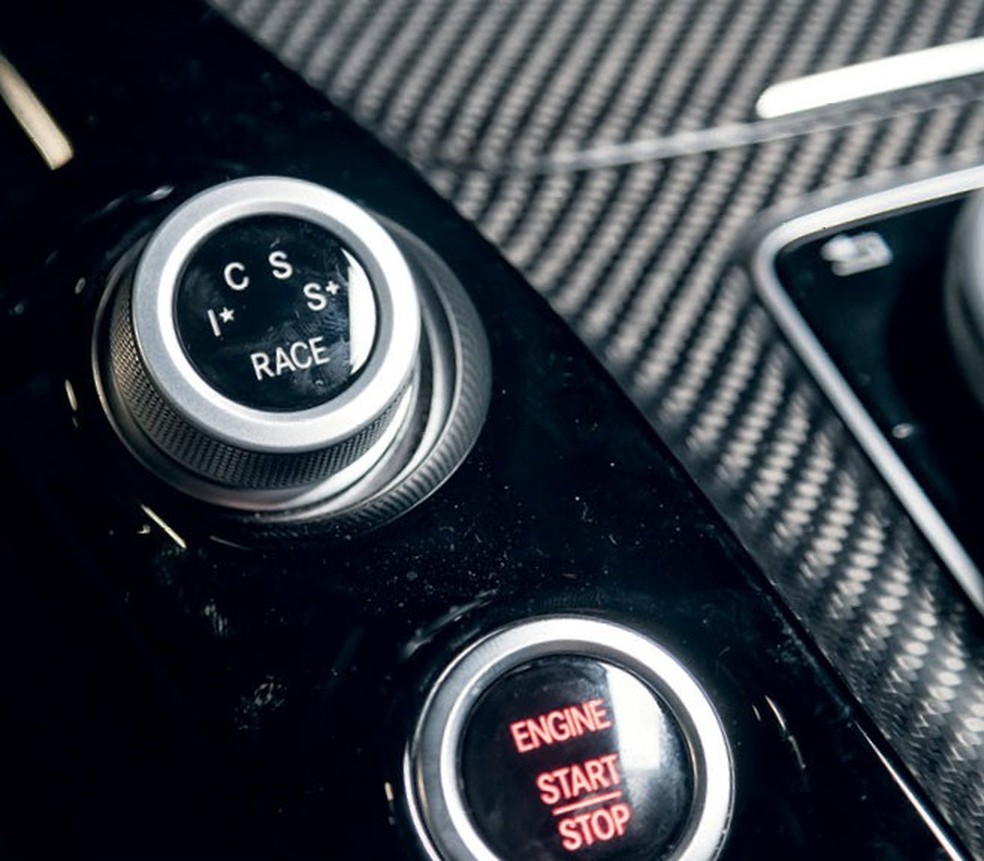 Mercedes AMG GTR (Foto: Leo Sposito) — Foto: Auto Esporte