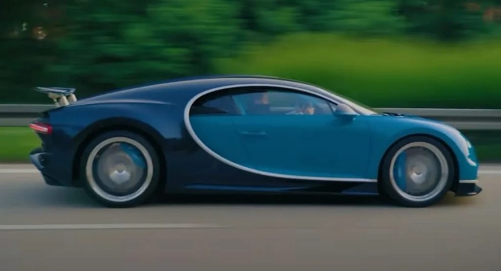 Bugatti Chiron foi levado ao limite na Alemanha e atingiu os 414 km/h — Foto: Reprodução