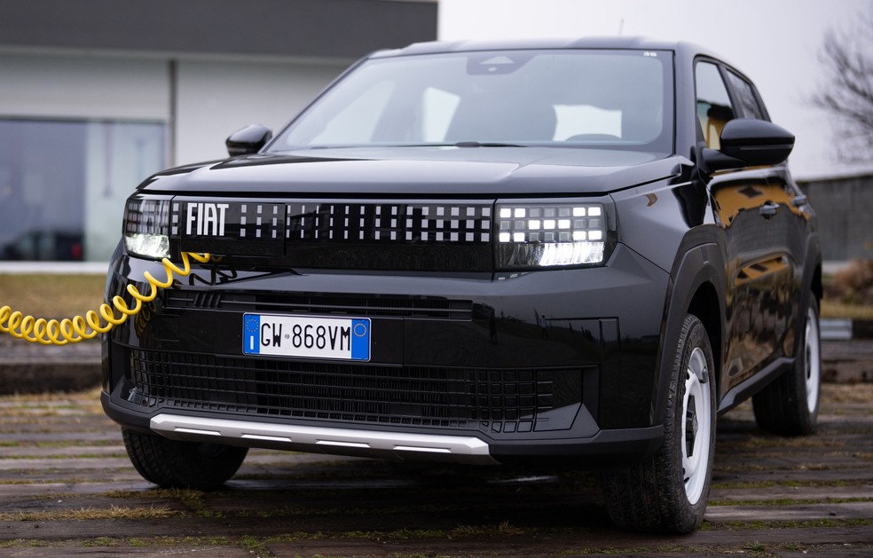 Assim como o Grande Panda, novo Fastback também terá versão elétrica — Foto: Fiat/Divulgação