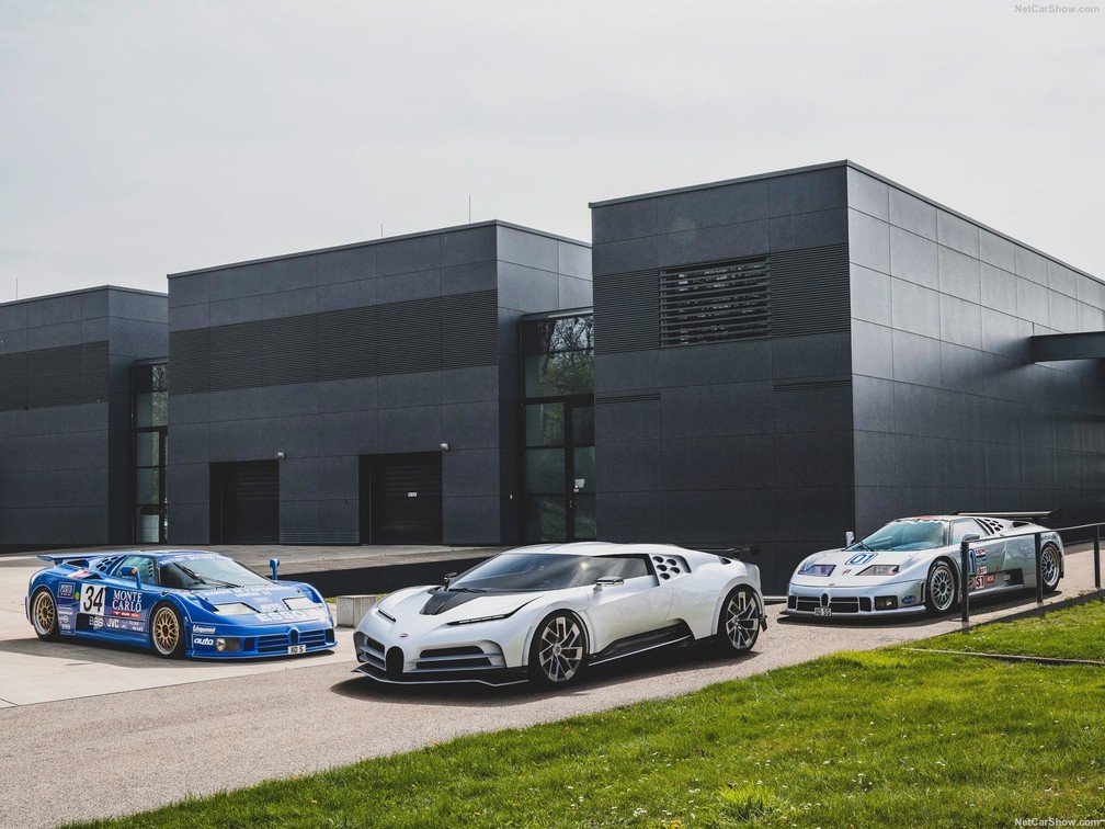 Bugatti Centodieci e EB110 — Foto: Divulgação