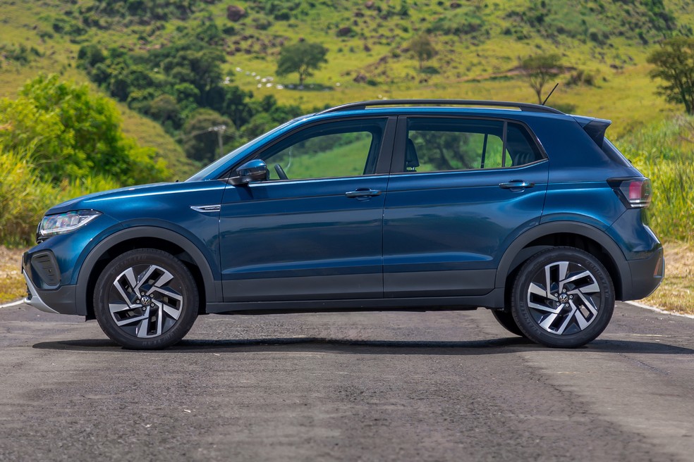Volkswagen T-Cross Comfortline 2025 apresenta uma boa lista de equipamentos e recursos de segurança  — Foto: Renato Durães/Auto News Brasil