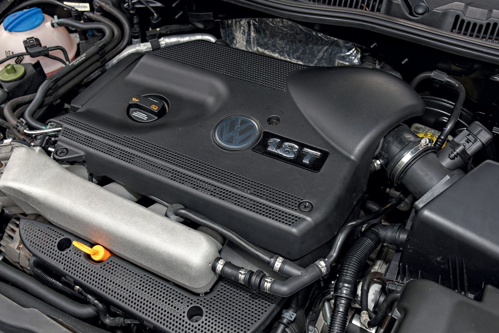 Homologar o motor 1.8 com gasolina premium foi a sacada da Volkswagen para superar o Civic Si — Foto: Murilo Góes/Auto News Brasil