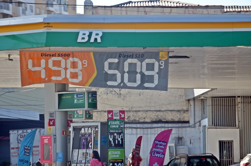 ICL e ANP dão dicas sobre como identificar um posto clandestino que vende combustível adulterado — Foto: André Schaun/Autoesporte