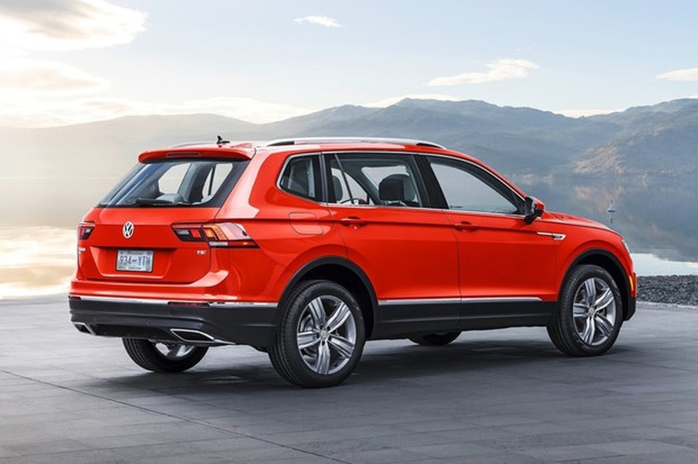 O acréscimo de medidas vale também para o entre-eixos, 11 cm maior no Tiguan Allspace (Foto: Divulgação) — Foto: Auto Esporte