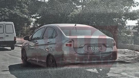 Novo Honda City é flagrado em testes