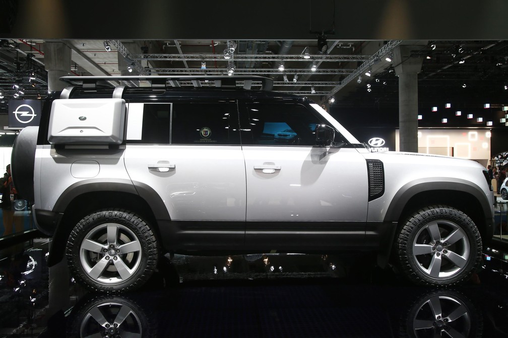 Land Rover Defender — Foto: Newspress
