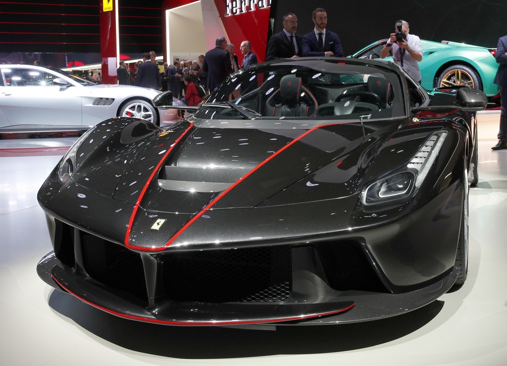 LaFerrari Aperta — Foto: AP Photo/Christophe Ena