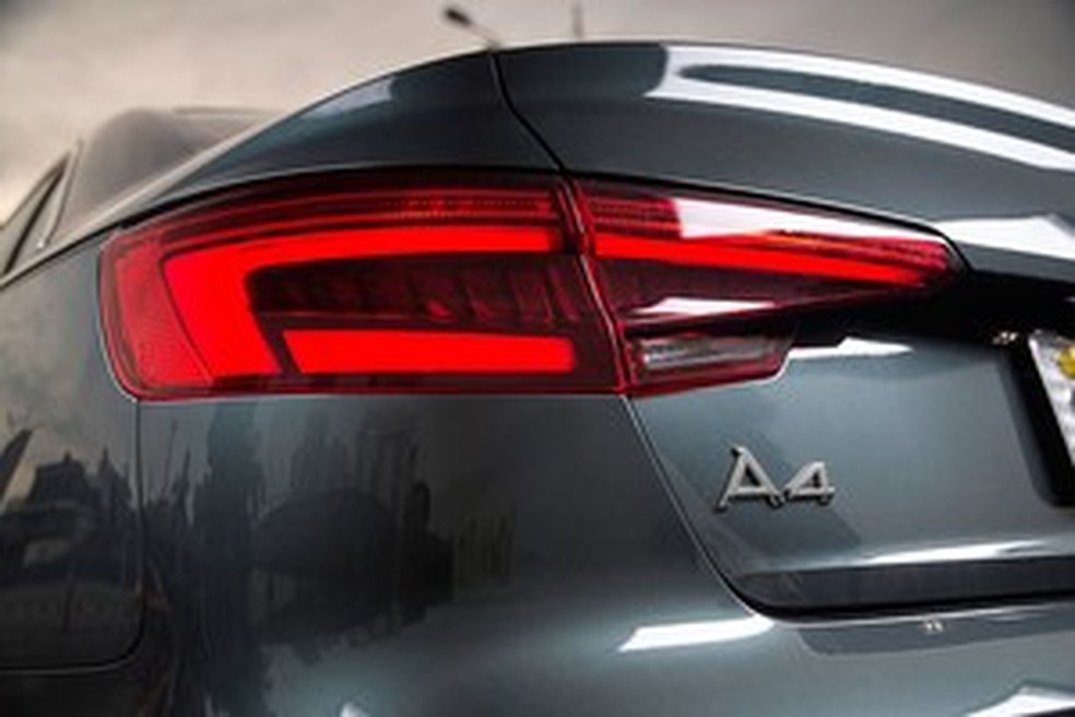 Lanterna do novo Audi A4 (Foto: Fabio Aro / Auto News Brasil) — Foto: Auto Esporte