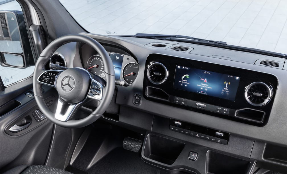 Interior da Mercedes-Benz Sprinter — Foto: Divulgação