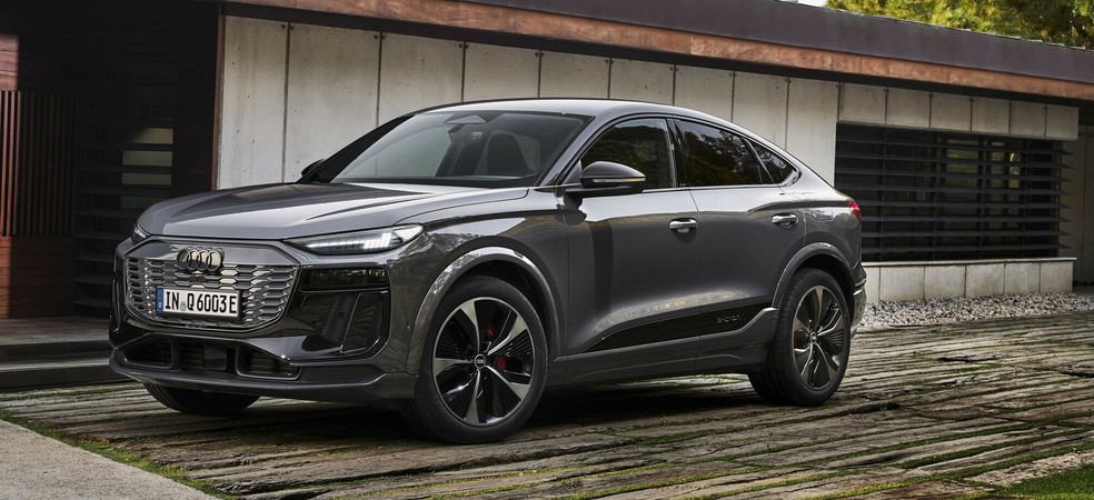 Audi Q6 E-Tron Sportback é construído sobre a mesma plataforma do Porsche Macan  — Foto: Divulgação