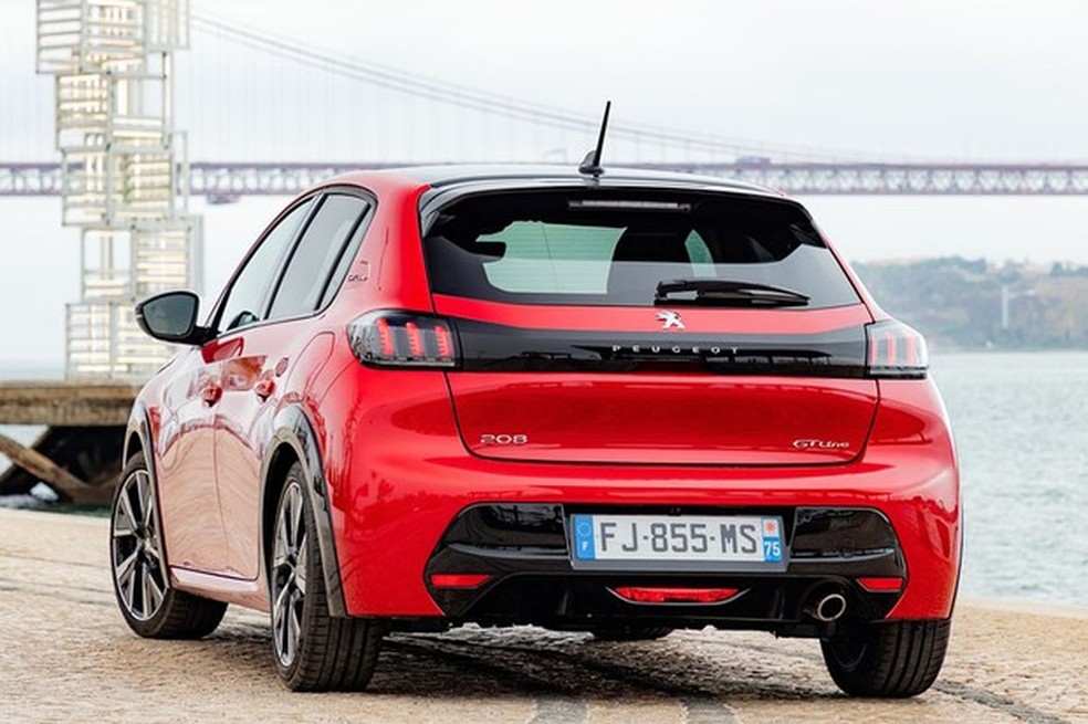No Brasil, hatch será oferecido apenas com o 1.6 16V aspirado  (Foto: Divulgação) — Foto: Auto Esporte