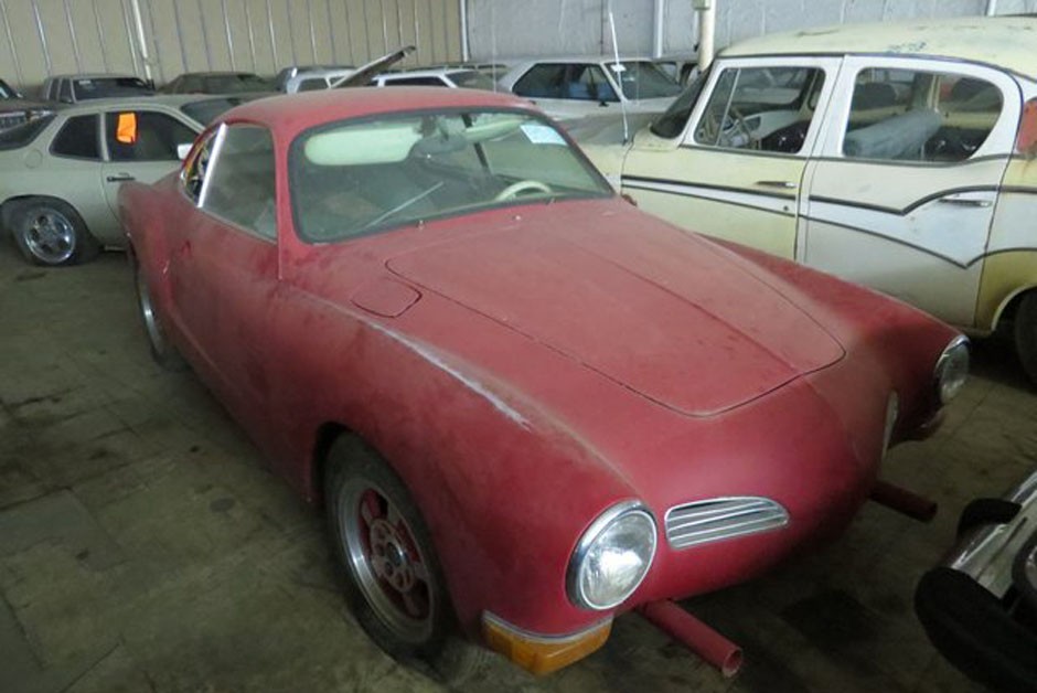Coleção com mais de 700 carros vintage é leiloada nos EUA