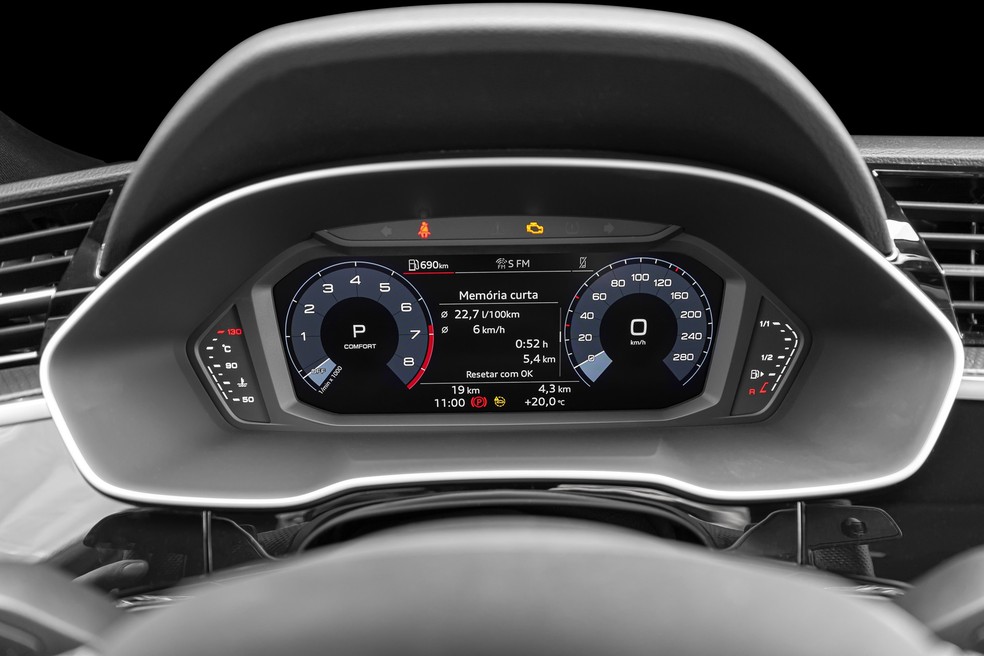 Audi virtual cockpit, o painel de instrumentos digital da marca, também não podia faltar — Foto: Divulgação