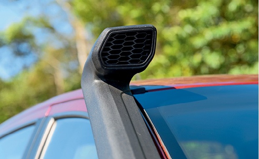 Snorkel pode ser comprado separadamente (Foto: Marcelo Bruzzi) — Foto: Auto Esporte