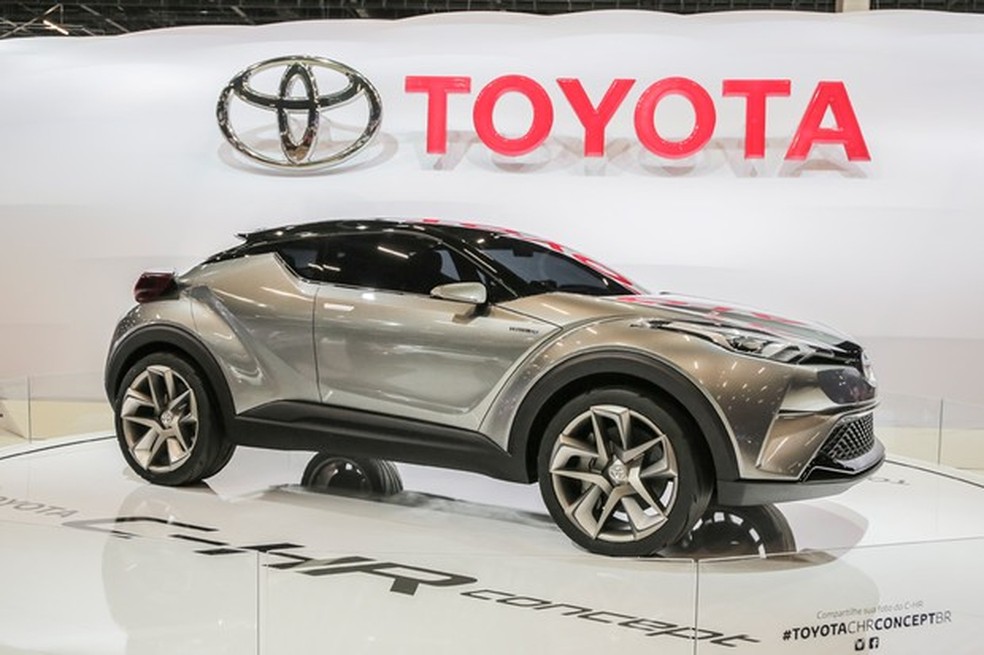 Toyota C-HR no Salão do Automóvel 2016 (Foto: Marcos Camargo/Auto News Brasil) — Foto: Auto Esporte